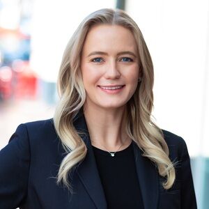 Meet your Posher, Courtney